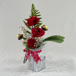 * Valentine’s Flower Arrangement/Gift